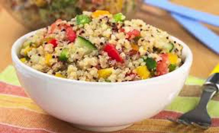 Salada de Quinoa com Legumes